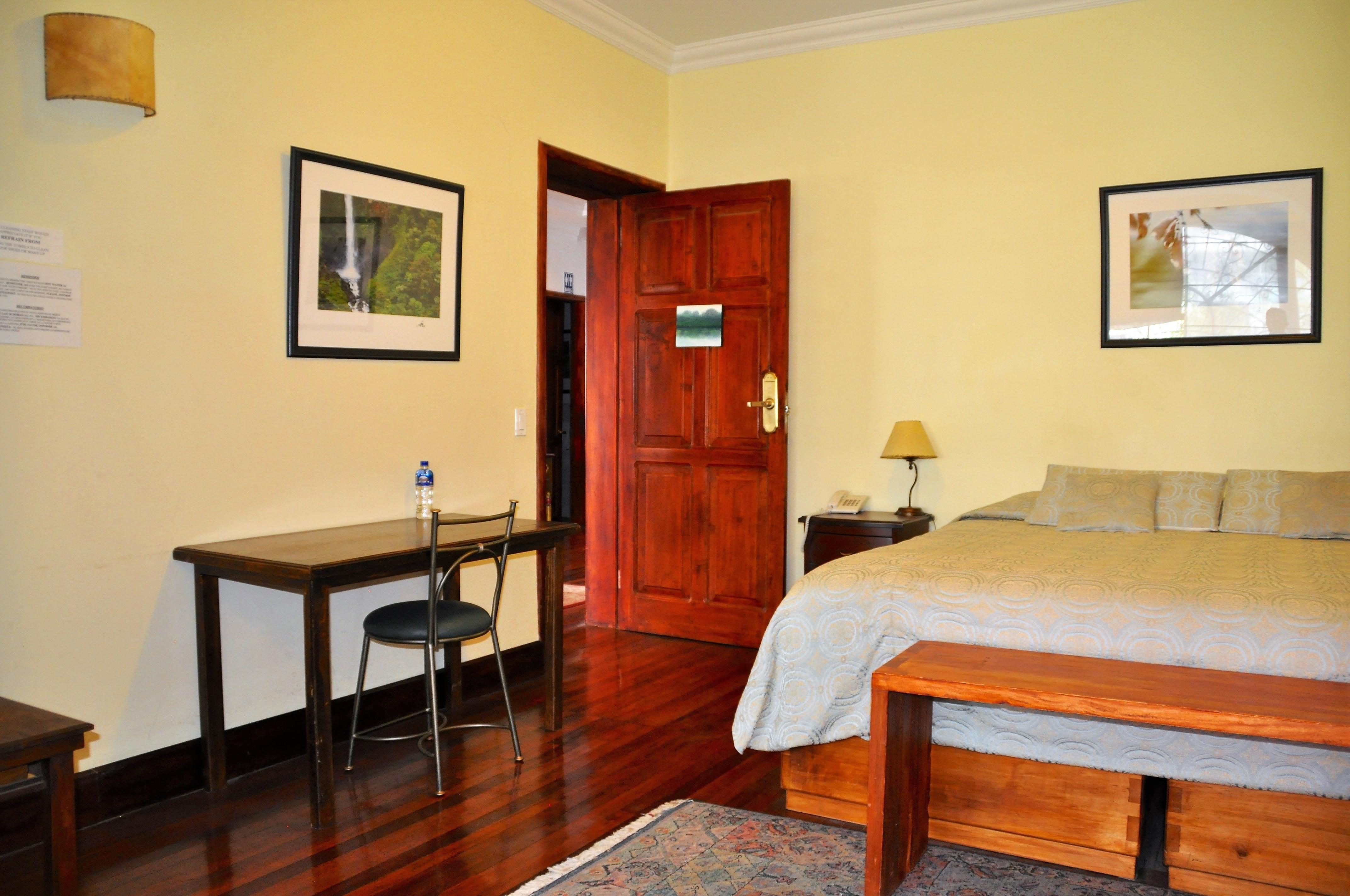 Boutique Hotel Casa Foch Quito Exterior photo