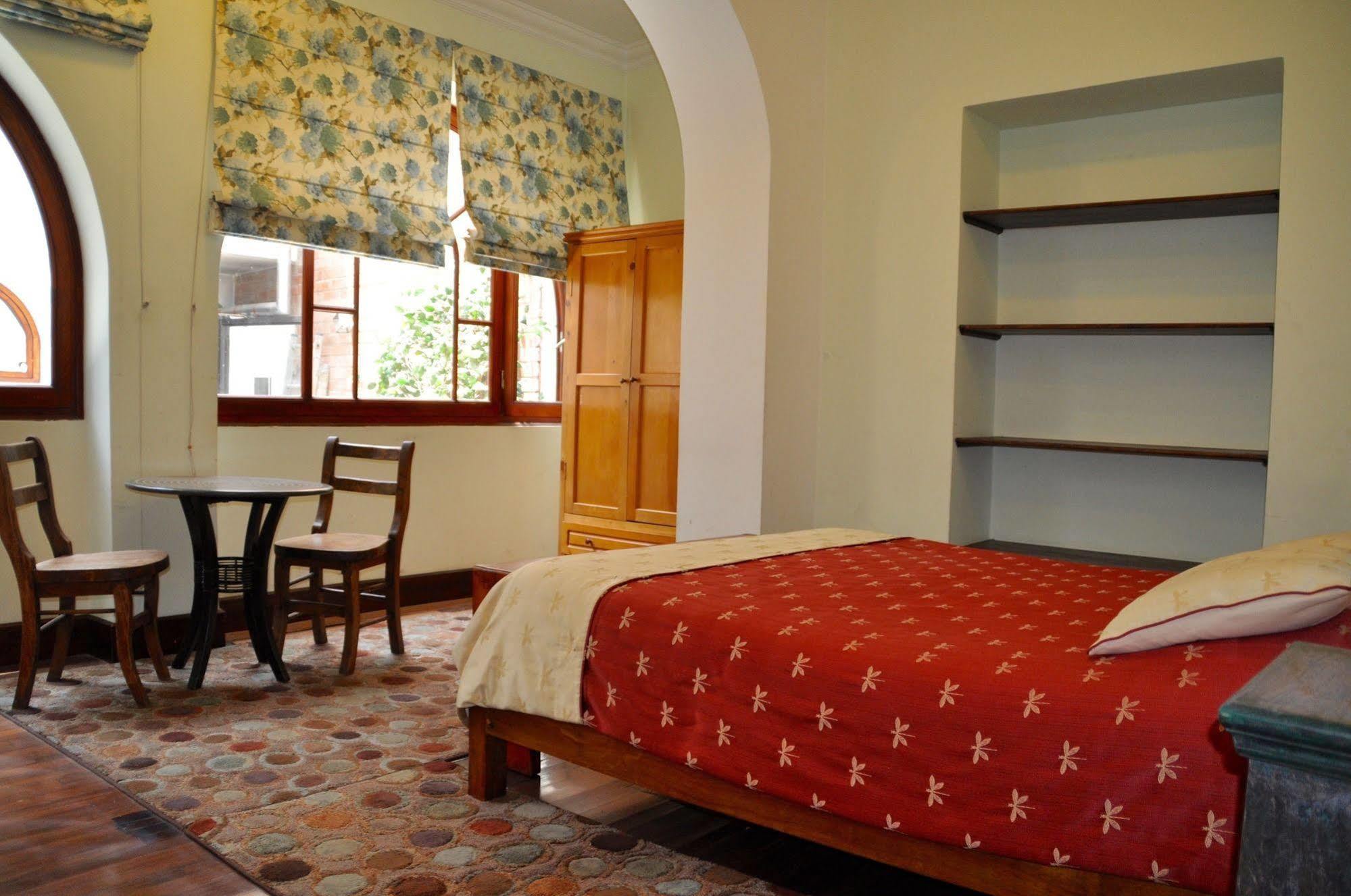 Boutique Hotel Casa Foch Quito Exterior photo