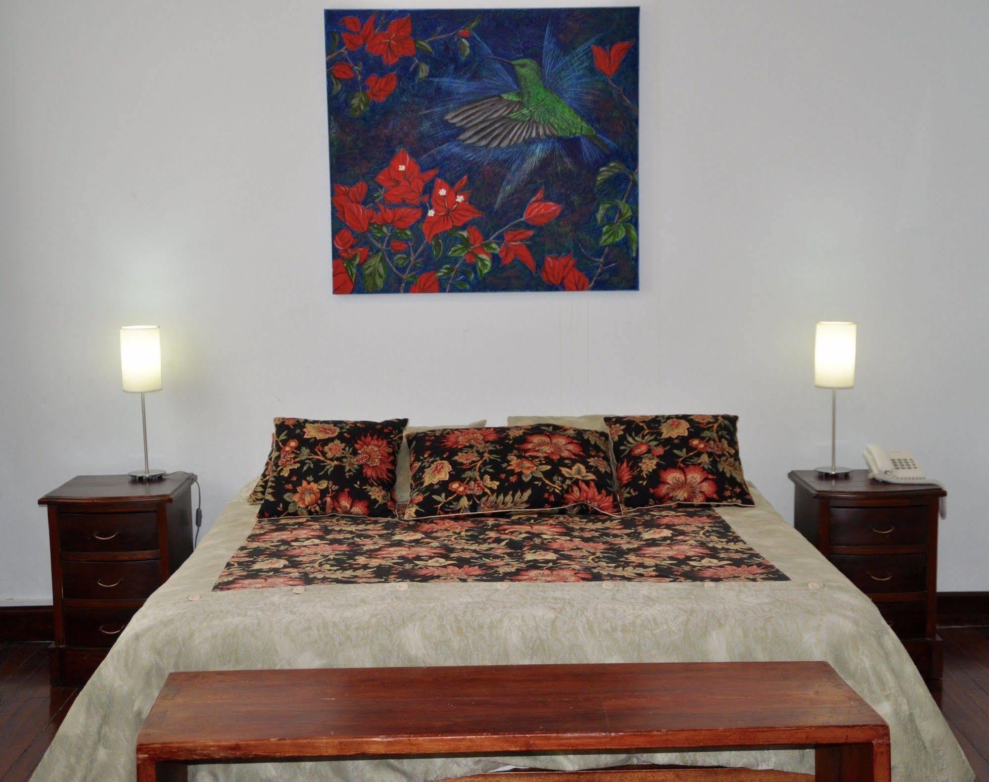 Boutique Hotel Casa Foch Quito Exterior photo
