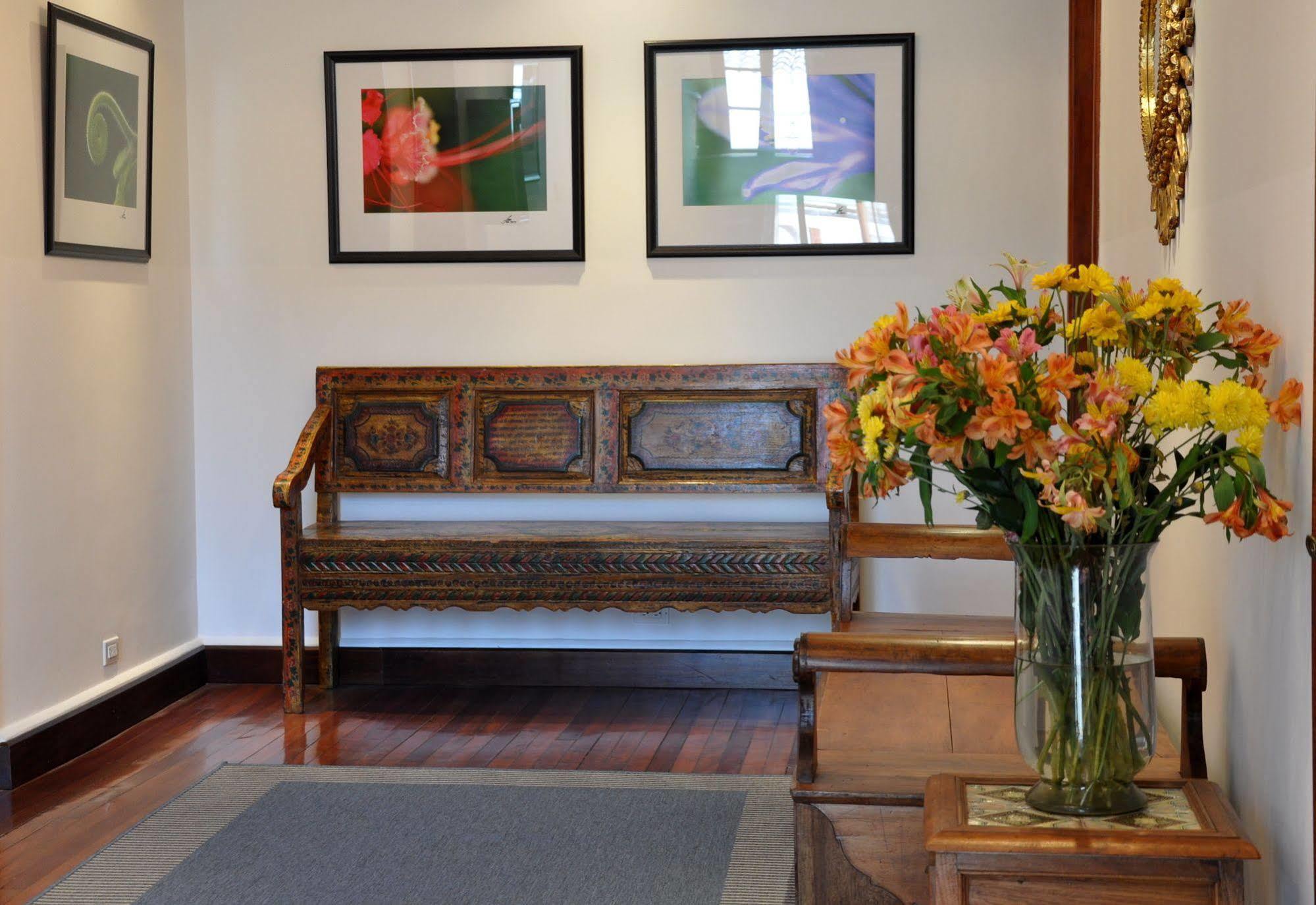 Boutique Hotel Casa Foch Quito Exterior photo